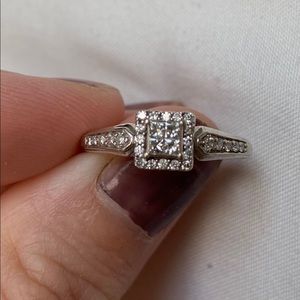1/4 ct diamond. 10k white gold. Excellent shape